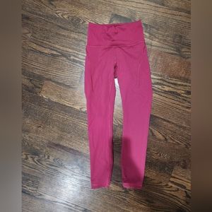 Lululemon wunder train w/pockets size 4 25in Rasberry